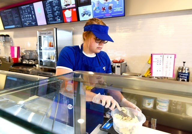 Baskin Robbins Cashier
